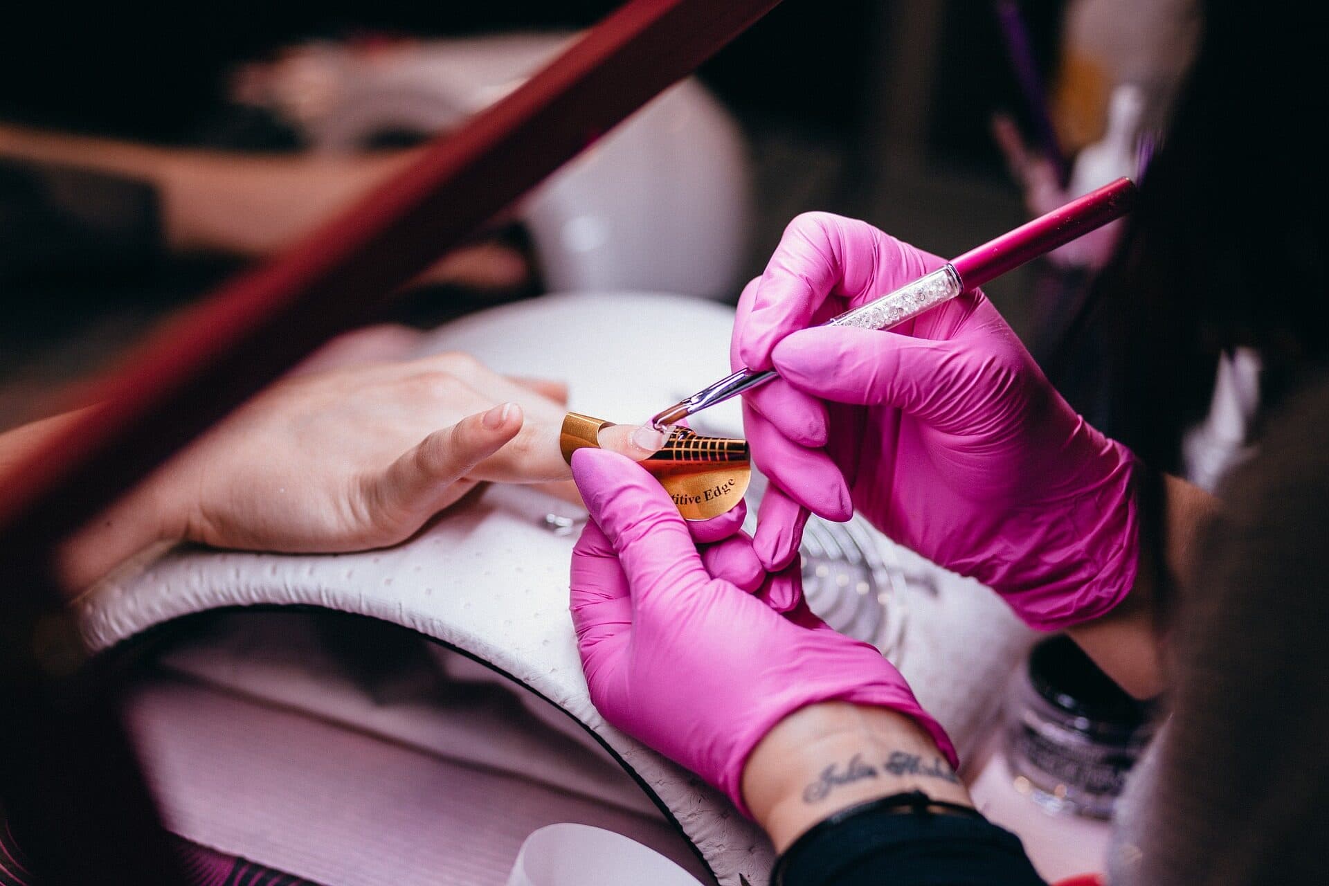 Scopri di più sull'articolo Rimozione Semipermanente: Acrilico e Gel